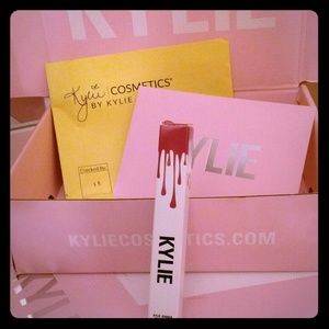 💄AUTHENTIC Kylie Lip Gloss💄